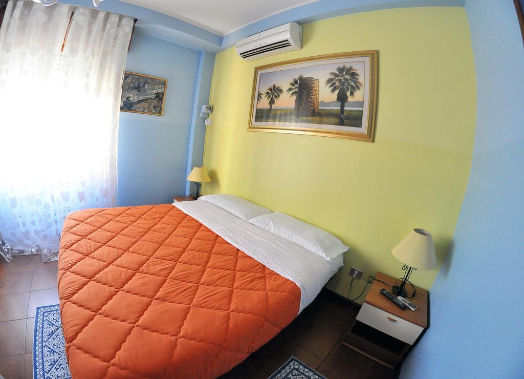 Affittacamere Miri กาญารี ภายนอก รูปภาพ